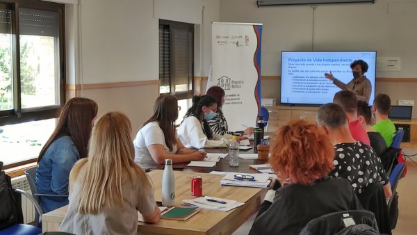 Federación ASPACE Aragón lanza una formación en asistencia personal